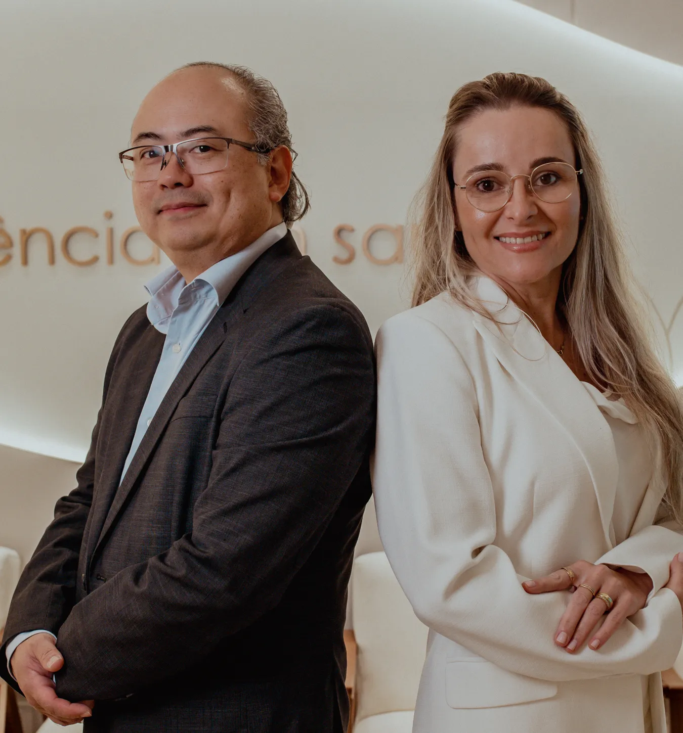 Dr. William Kondo e Dra. Monica Zomer Kondo